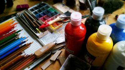 What’s Better For Beginners? Painting vs. Drawing: